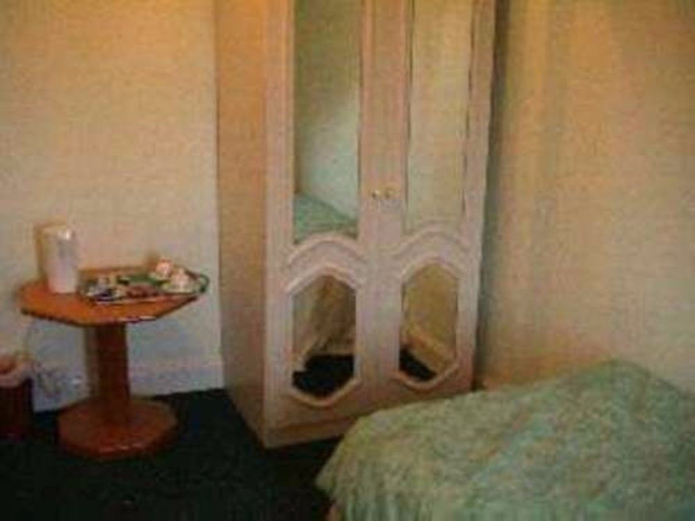 Capital Guest House EDI Eksteriør bilde